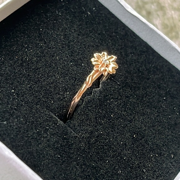 Brand New 14K Gold Plated Rose Gold Daisy Flower Ring Size 7 April Floral - Picture 11 of 12